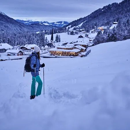 Hubertus Mountain Refugio Allgäu 4*