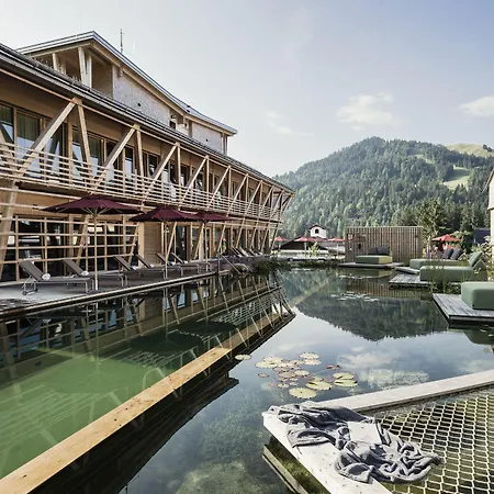 Hubertus Mountain Refugio Allgäu 4*