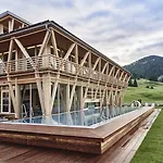 Hubertus Mountain Refugio Allgaeu Hotel 4*
